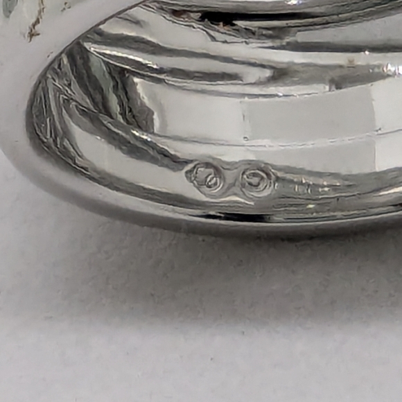 Swarovski Dynamic Crystal Ring - Picture 3 of 9